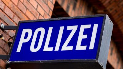 14-Jähriger in Begleitung eines Betreuers verschwunden: Polizei sucht europaweit