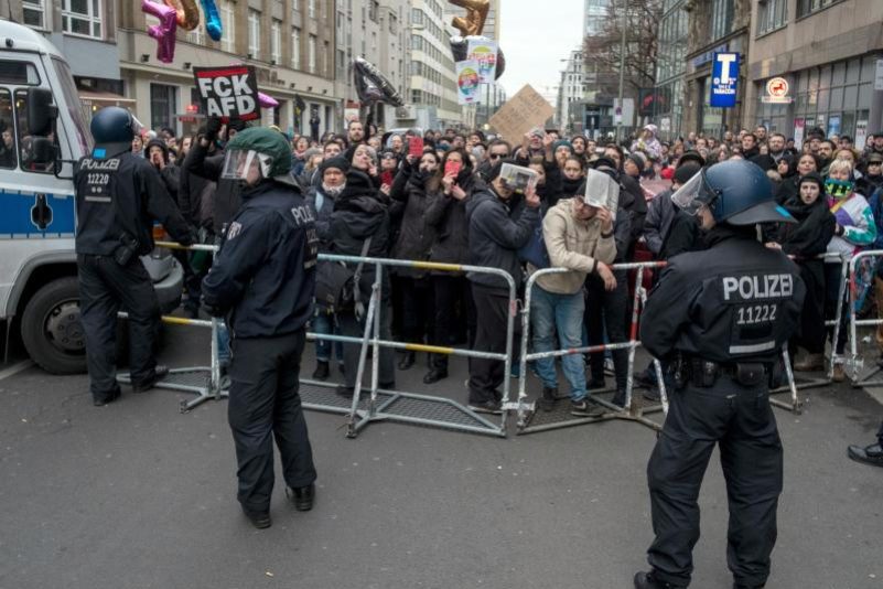 Wegen Blockade des Frauenmarsches Februar 2018: Immunität von Grünen-Abgeordneter soll aufgehoben werden