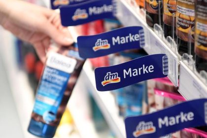 Drogeriekette dm: „Klimaneutral“-Label verschwindet aus den Regalen