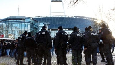 Bremer Innensenator kritisiert Bundesliga wegen Streit um Polizeikosten
