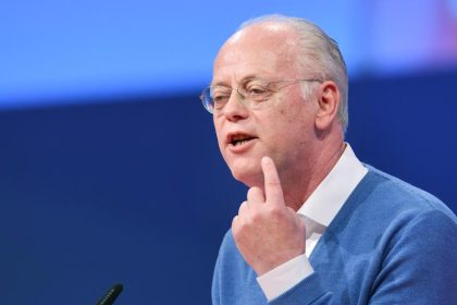 Scharping: Neuwahl wäre „lebensgefährliches Risiko für SPD“