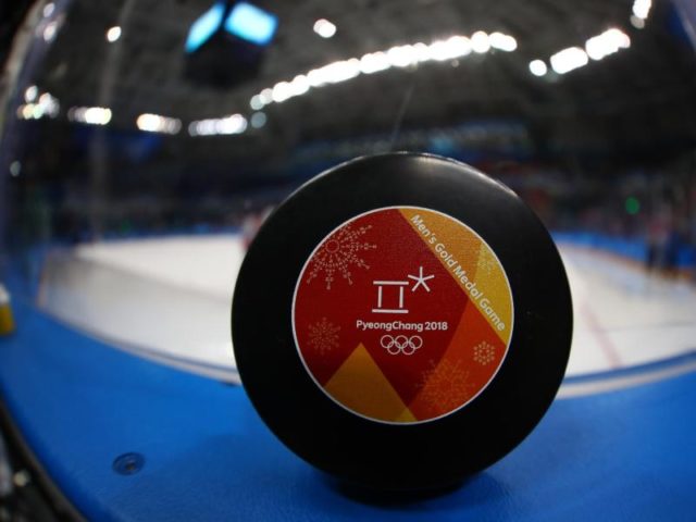 Eishockey gehört wieder zu den Highlights bei den Olympischen Winterspielen in Pyeongchang. Foto: Daniel Karmann/dpa