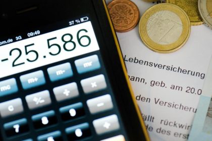 Erste Lebensversicherer ändern Kunden-Infos
