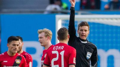 Schalke bezwingt Leverkusen im Verfolger-Duell und klettert