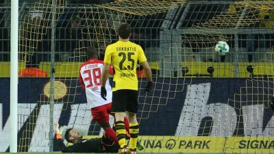 Rückschlag bei Fan-Boykott: BVB nur 1:1 gegen Augsburg