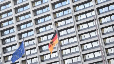 „Technische Rezession“: Bundesbank sieht anhaltenden Wirtschaftsabschwung