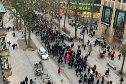 Hamburg: „Bündnis gegen rechts“ tritt mit 1500 Mann gegen „Merkel-muss-weg“-Demo an