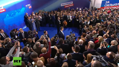 Ein fröhlicher Putin im Video: Der erste Auftritt nach der Bekanntgabe vorläufiger Wahlergebnisse