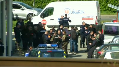 Frankreich: Drei Sprengsätze entdeckt – Marokkaner tötete vier Menschen – Verbindungen zum „Islamischen Staat“