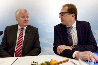 AfD gleichauf mit SPD: Dreikampf um Platz 2 bei Landtagswahl in Bayern?
