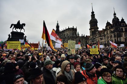 Parteibeschluss: AfD-Politiker dürfen bei Pegida auftreten – Grüne: „Extremisierung der AfD schreitet voran“