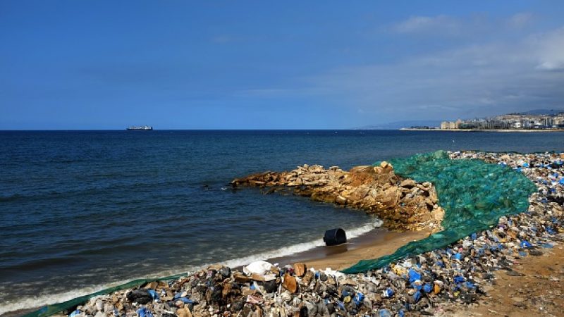 Großes Müllproblem im Libanon: Behälter mit radioaktiver Substanz an Strand gefunden