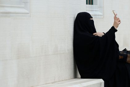 Muslimin scheitert mit Eilklage wegen Schleierverbots am Steuer