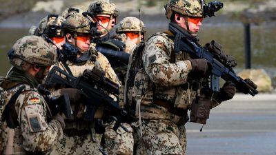 Union pocht auf neue Milliarden für die Bundeswehr