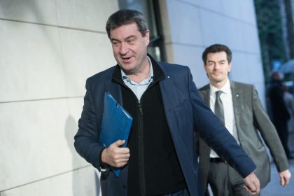 Söder: Amtsübergabe läuft harmonisch, wie ein Uhrwerk – Seehofer will am 13. März zurücktreten