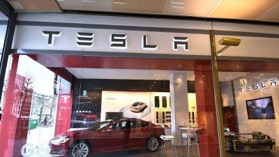 Tesla ruft wegen Rostgefahr 123.000 Autos zurück
