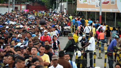 Venezuela: Die Menschen fliehen aus dem ehemals reichen Land