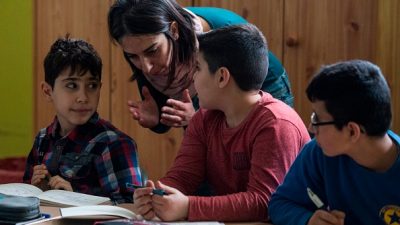 Unesco: Deutschland fehlen 42.000 Lehrer für Flüchtlingskinder