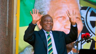 Südafrikas Präsident will Verfassung ändern und alle weißen Landwirte enteignen