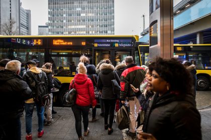 Warnstreiks legen Nahverkehr im Ruhrgebiet lahm