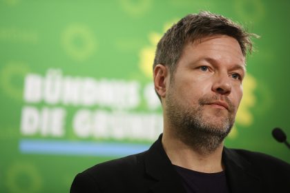 „416 Euro monatlich sichern nicht das Existenzminimum“: Habeck fordert System-Wechsel bei Hartz IV