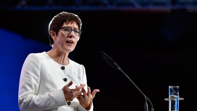 CDU-Generalsekretärin: Parteichef sollte auch Kanzler sein