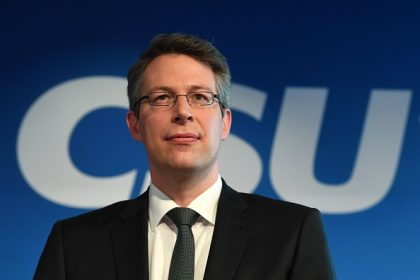 Kampfansage der CSU: „AfD als Partei radikal bekämpfen“ – FB-User reagieren empört auf ZDF-Beitrag