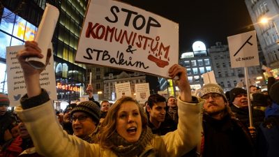 Ehemaliger kommunistischer Polizist soll Spitzenamt übernehmen – Tausende Tschechen protestieren