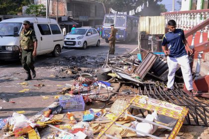 Sri Lanka verhängt Ausnahmezustand nach Gewalt zwischen Buddhisten und Muslimen