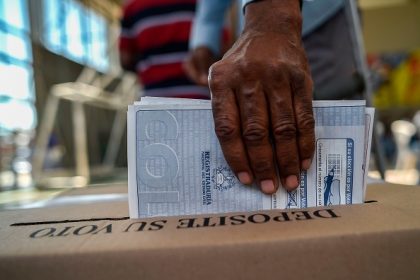 Seit über 50 Jahren: Kolumbien hat erstmals im Frieden gewählt – Uribes Partei gewinnt, linke Farc scheitern