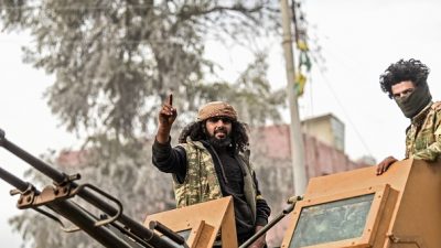 Einmarsch ins nordsyrische Afrin: Erdogans Kämpfer plündern Wohnhäuser und Geschäfte