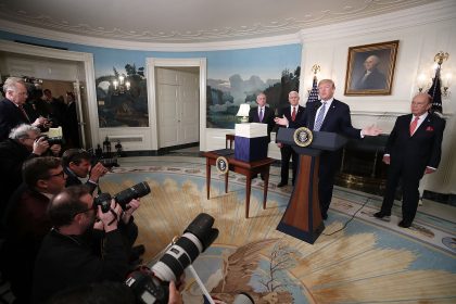 Präsident Trump unterschreibt neues US-Haushaltsgesetz
