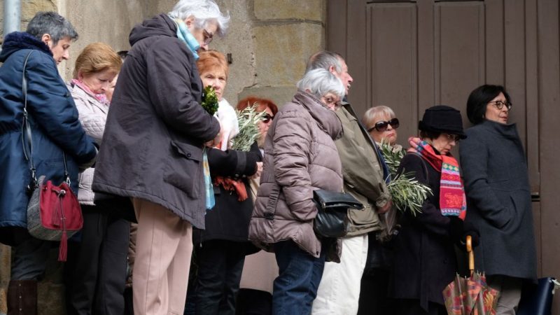 Frankreich: Trauergottesdienst für vier Geiselopfer – Pfarrer warnt vor allgemeinen Schuldzuweisungen an Muslime