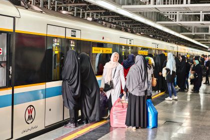 Iran vergibt Großauftrag an China für Bau von neuer Bahnlinie