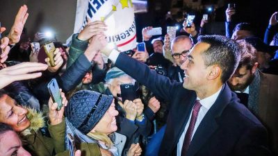 M5S soll Wahlversprechen einhalten: Italiener fordern Bürgereinkommen für Arbeitslose