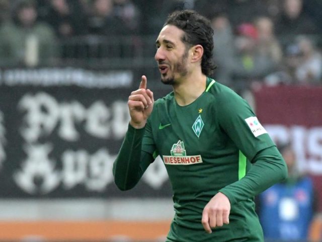 Der Franzose Ishak Belfodil traf doppelt für Werder Bremen beim Auswärtssieg in Augsburg. Foto: Stefan Puchner/dpa