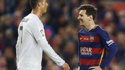 Duell der Weltfußballer: Viererpack-Ronaldo jagt Messi