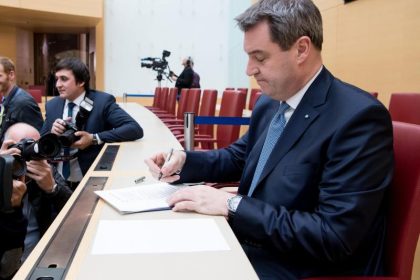 Bayerischer Ministerpräsident Söder baut Kabinett kräftig um