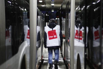 Bsirske verteidigt massive Ausweitung der Warnstreiks – 90.000 Lufthansa-Kunden, Kitas und Nahverkehr betroffen