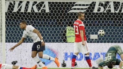WM-Gastgeber Russland verliert 1:3 gegen Frankreich