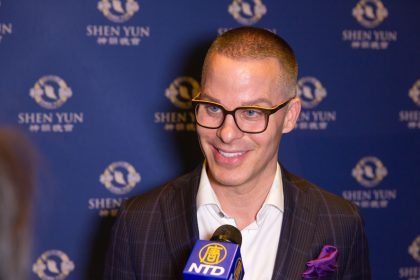 Unternehmer: „Bei Shen Yun fühle ich die Energie, ich fühle mich leicht und noch jünger“