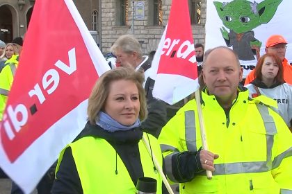 „Wir lassen uns nicht verarschen“: Warnstreik legt Berliner Müllabfuhr lahm – auch Streik bei Wasserbetrieben
