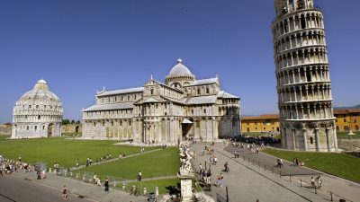 Japanischer Tourist stirbt im Schiefen Turm vom Pisa