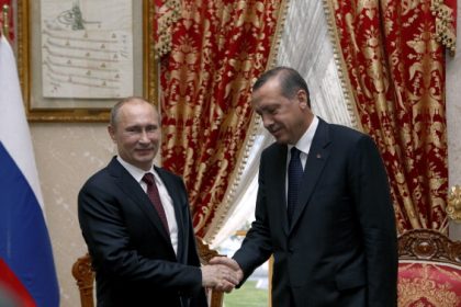 Schnelle Lieferung: Russland beliefert Nato-Staat Türkei mit Raketenabwehrsystem