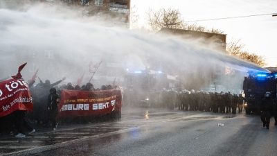 Nicht angemeldete „Revolutionäre Demonstration“ am 1. Mai – Polizei vorbereitet, Politik gelassen