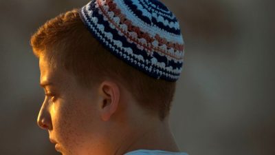 Antisemitische Prügelattacke vom Prenzlauer Berg: 19-jähriger Schläger stellt sich der Polizei