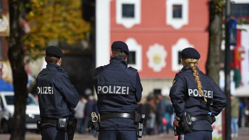 Illegale Einwanderung: „Sprachdiplom-Mafia“ verkauft Deutschzeugnisse an Migranten