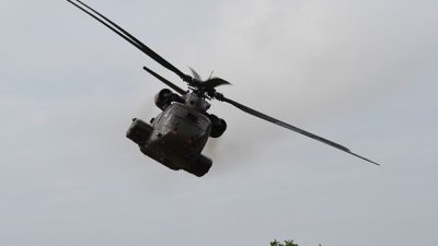 Bayern: Bundeswehr-Hubschrauber kollidiert mit Tower – Flugplatzmitarbeiter durch Trümmer getötet