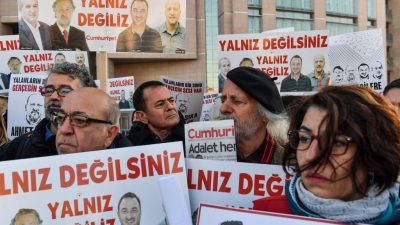 Türkei: Lange Haftstrafen für führende „Cumhuriyet“-Mitarbeiter – Tolu-Prozess geht weiter