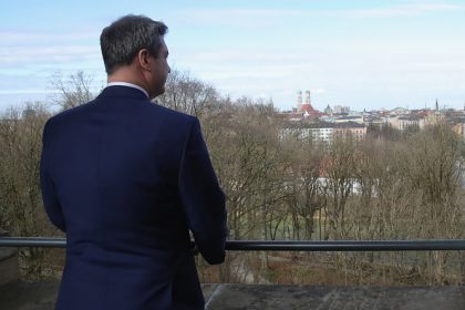 Söder verteidigt Kreuz-Aktion: “Wir reden über Toleranz für andere Religionen und stehen nicht zu unserer eigenen”